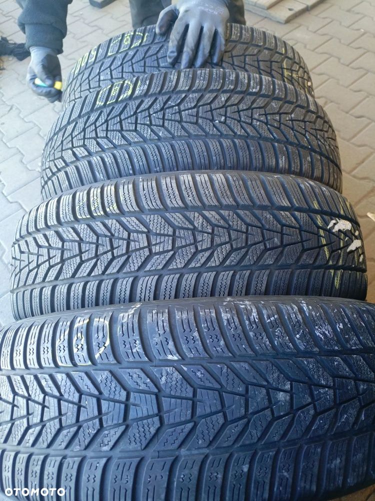 Opony zimowe 205/55/19 Hankook 4 sztuki 2022r