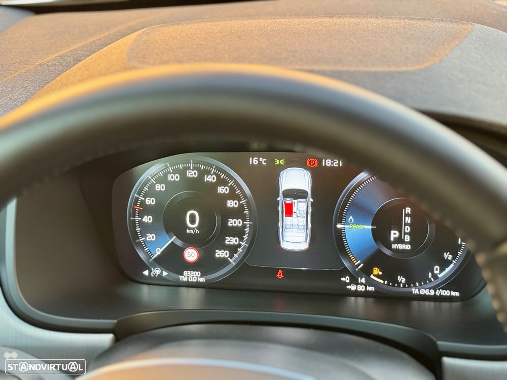 Volvo S90 2.0 T8 Momentum Plus AWD Geartronic - 7