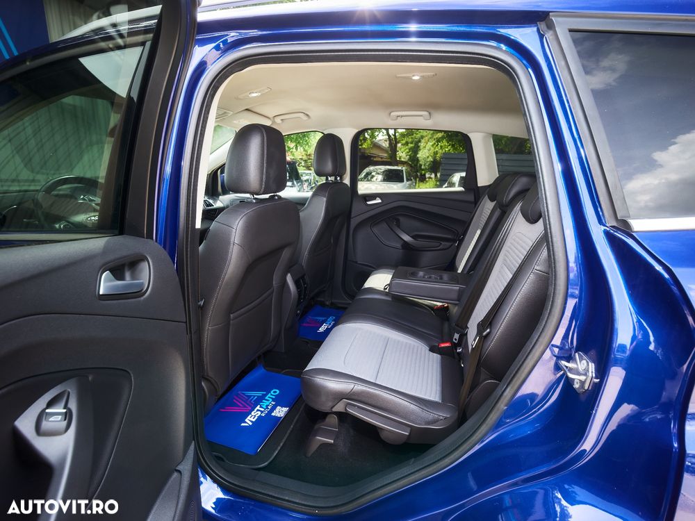 Ford Kuga 1.5 EcoBoost 2x4 Titanium - 18