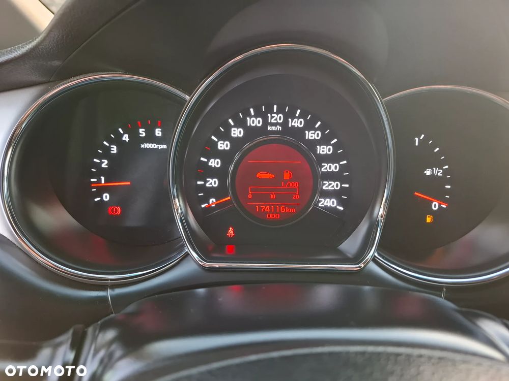 Kia Ceed - 17