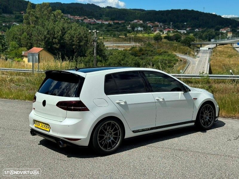 VW Golf GTI Clubsport DSG - 4