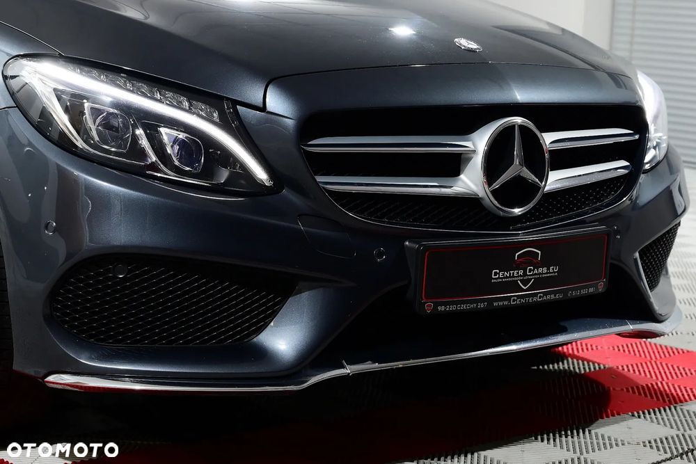 Mercedes-Benz Klasa C 180 AMG Line - 32