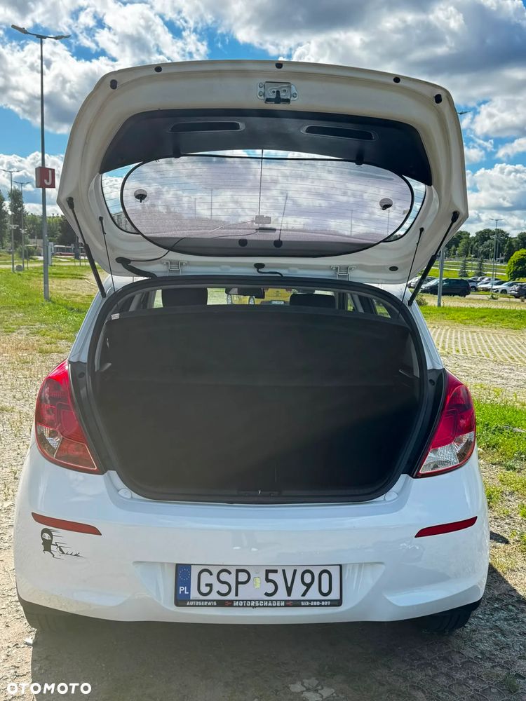 Hyundai i20 1.25 Comfort - 10