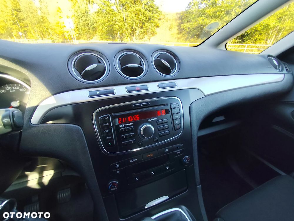 Ford S-Max - 22
