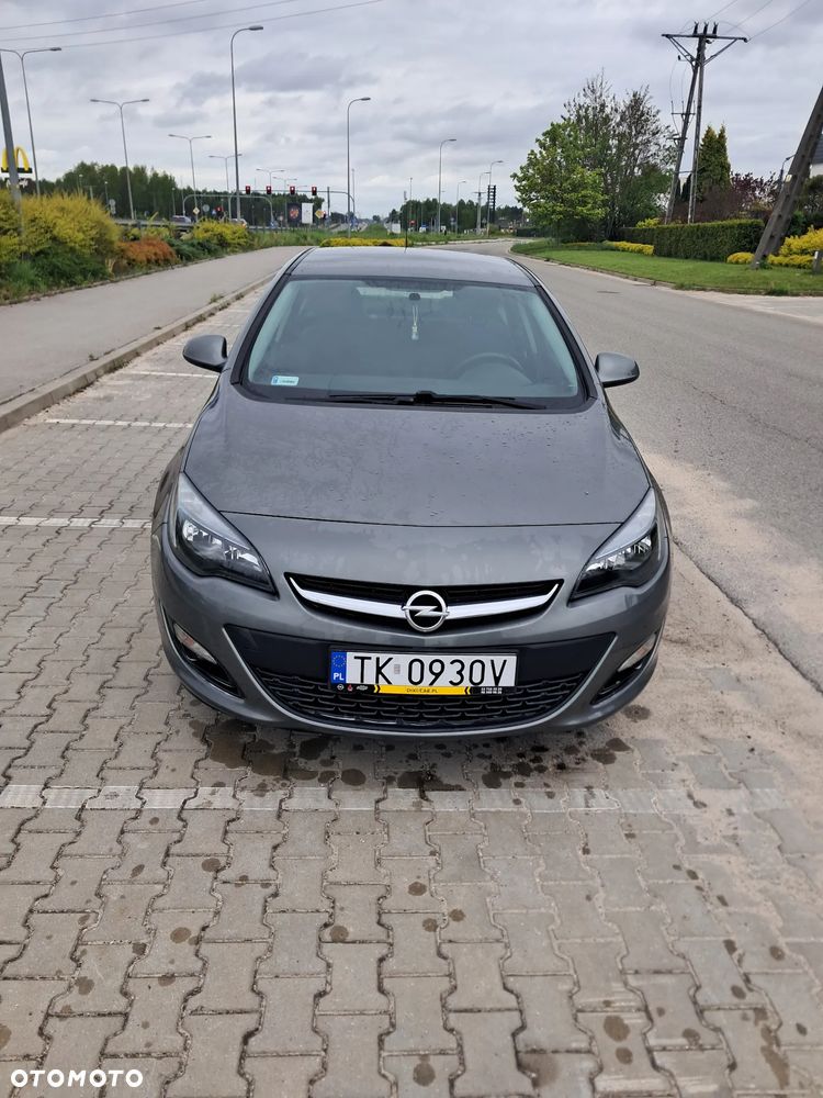 Opel Astra 1.6 EU6 - 1