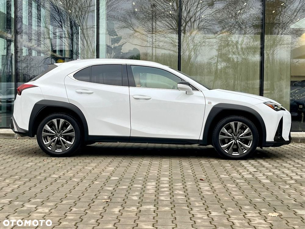 Lexus UX 250h GPF F Sport Design 2WD - 3