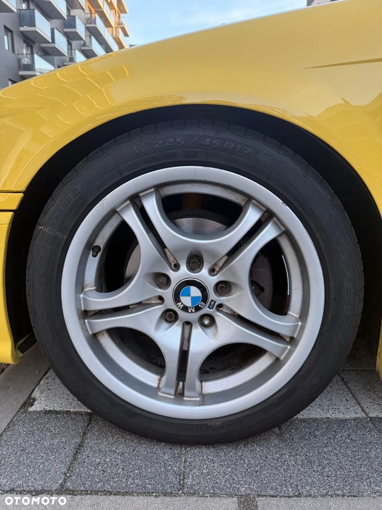 BMW Seria 3 323i - 11