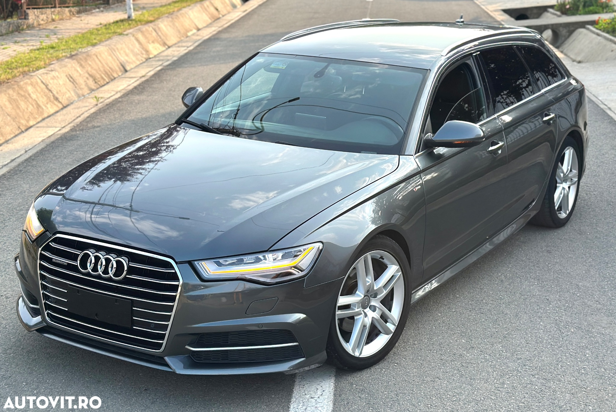 Audi A6 Avant 2.0 TDI quattro S tronic - 2