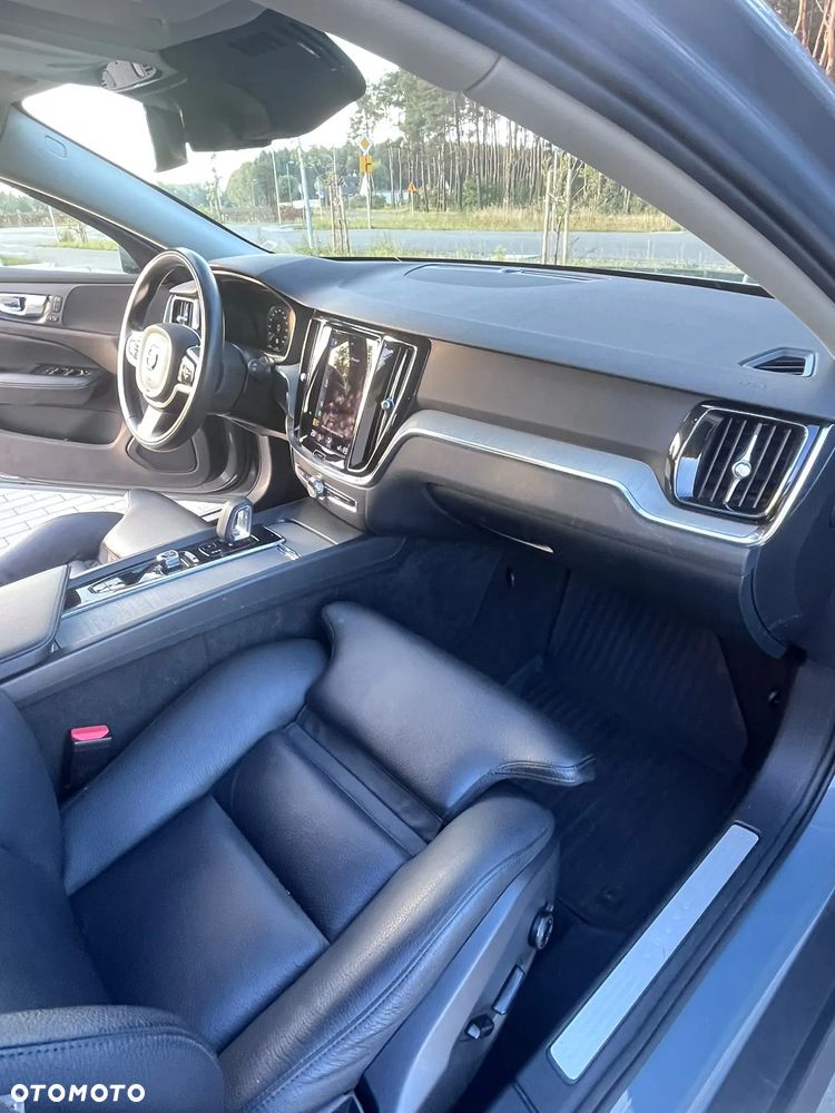 Volvo V60 B4 D Momentum Pro - 8