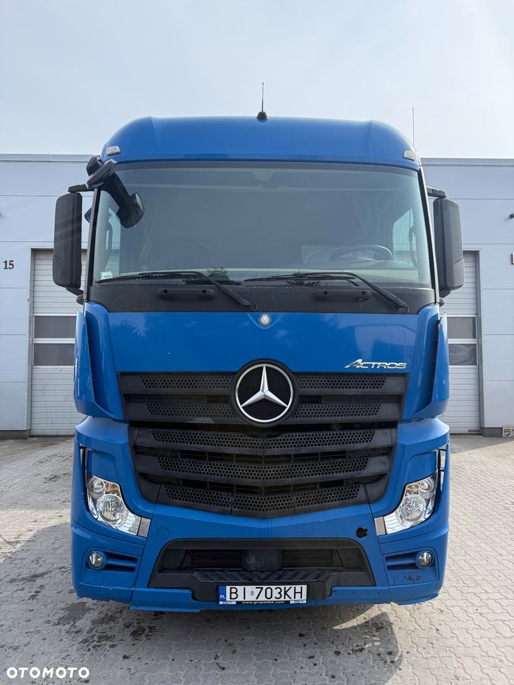 Mercedes-Benz Actros MP4 - 2