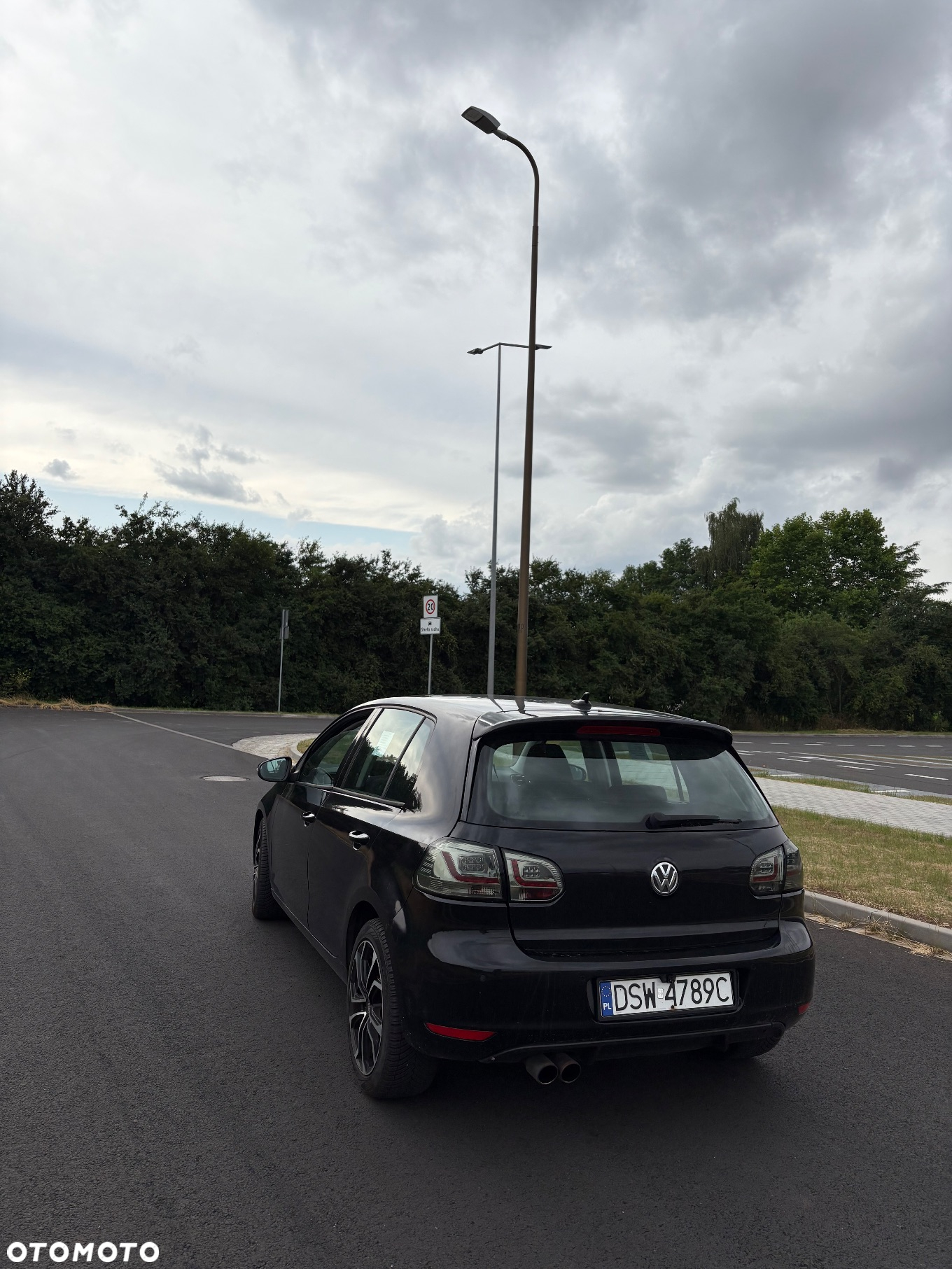 Volkswagen Golf - 16
