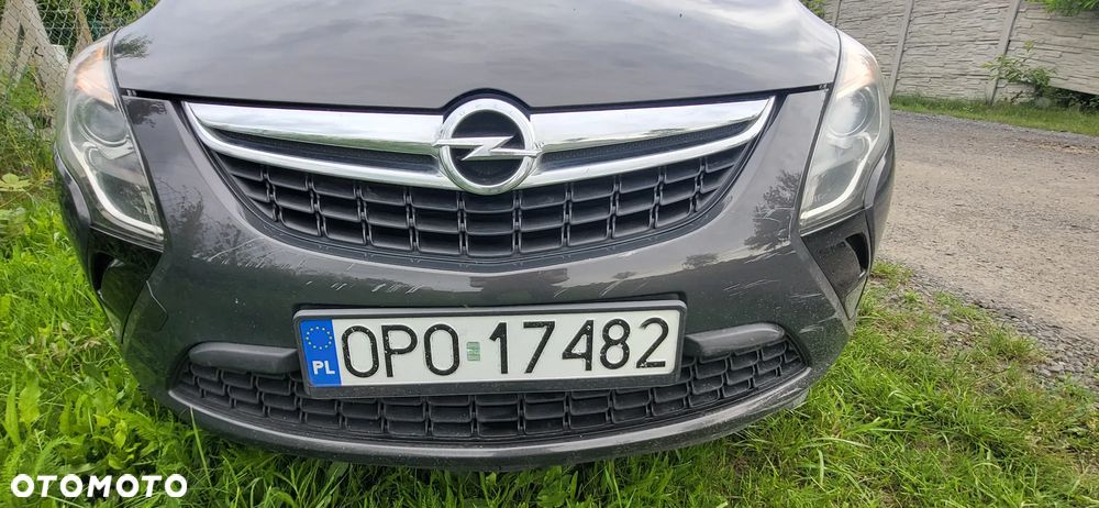 Opel Zafira - 9