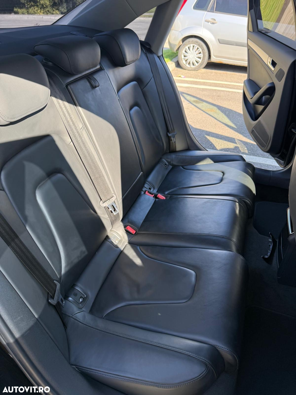 Audi A4 Avant 2.0 TDI quattro - 8