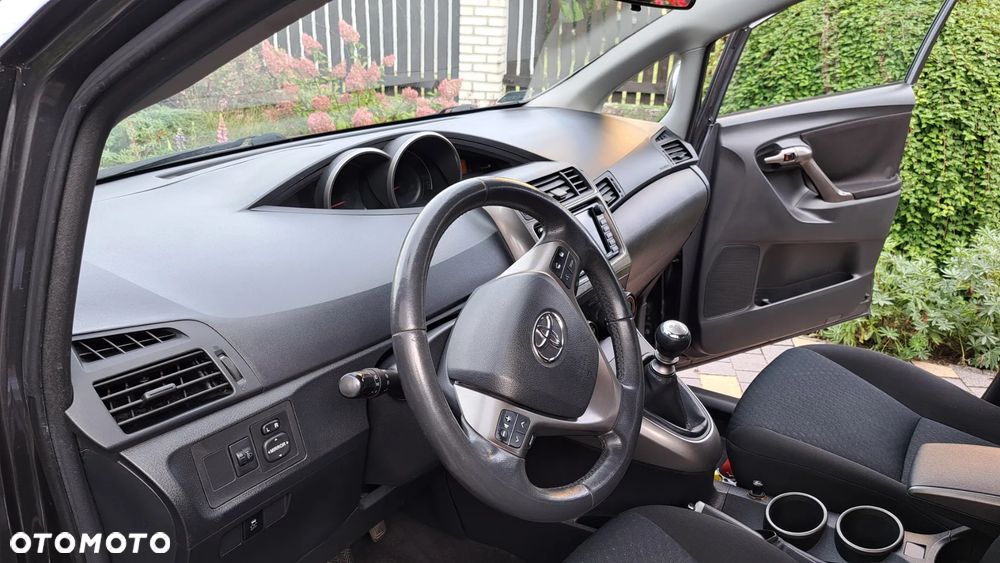 Toyota Verso - 9