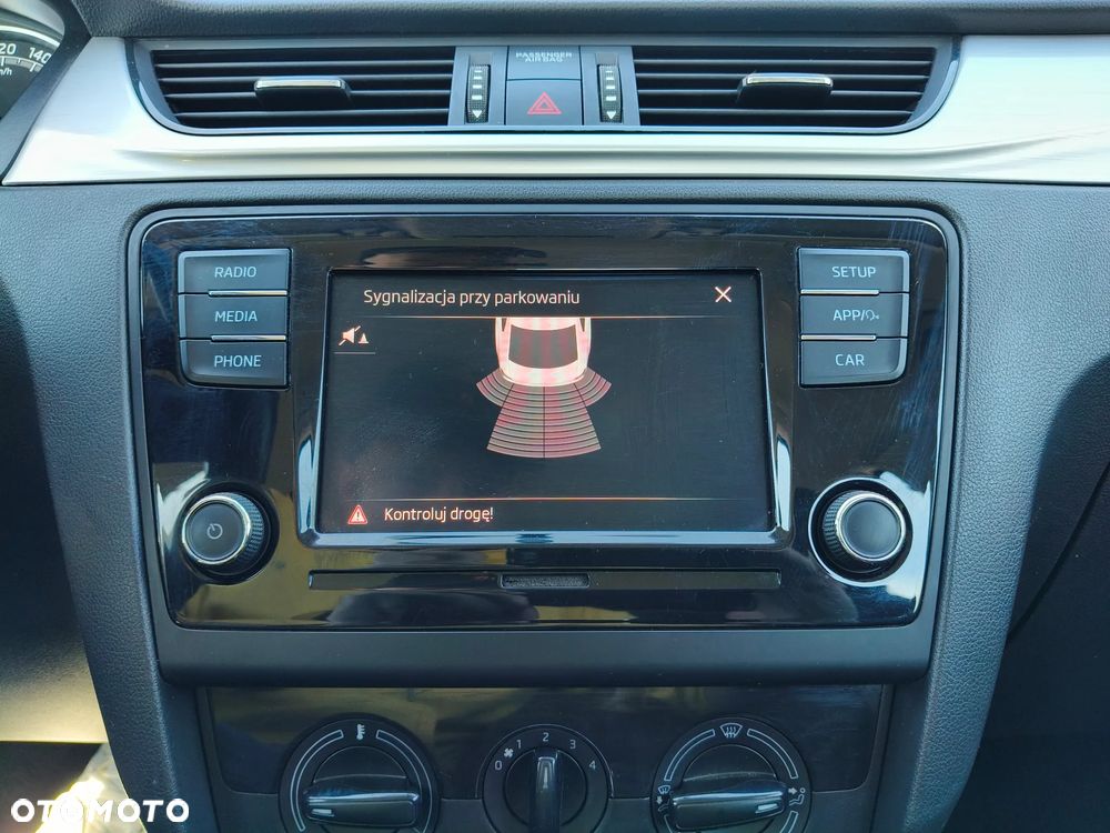 Skoda RAPID 1.0 TSI Ambition DSG - 20