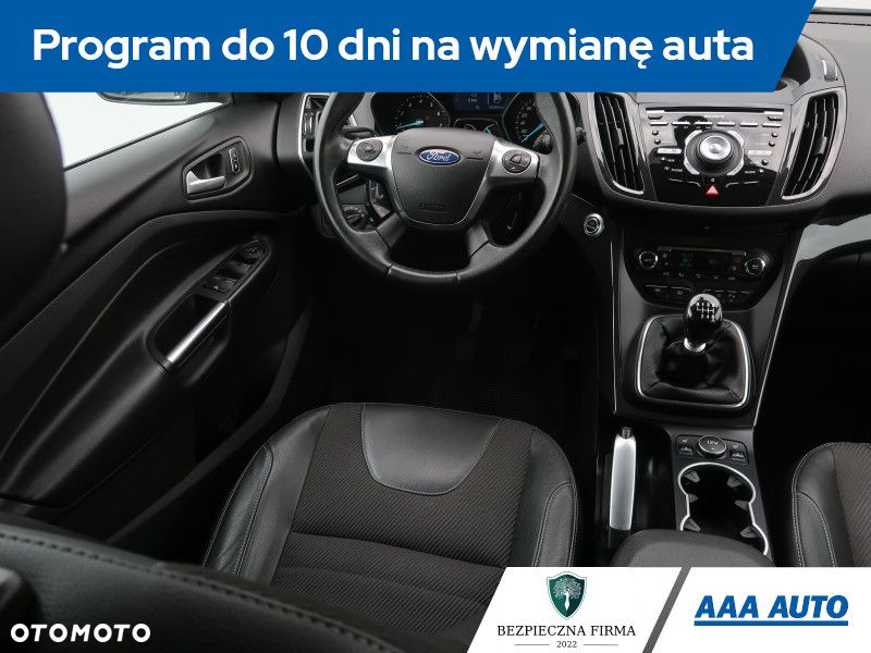 Ford Kuga - 8