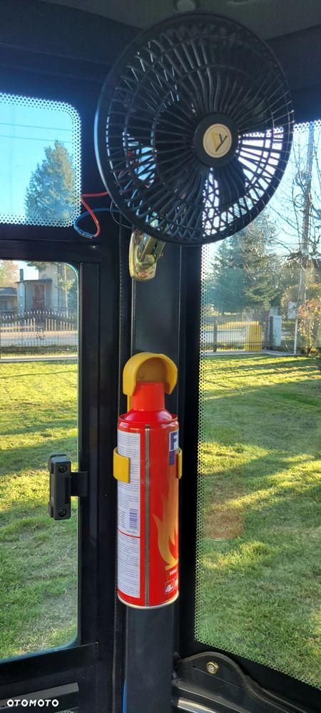 Inny Yufan YFT 15  Kabina - 18