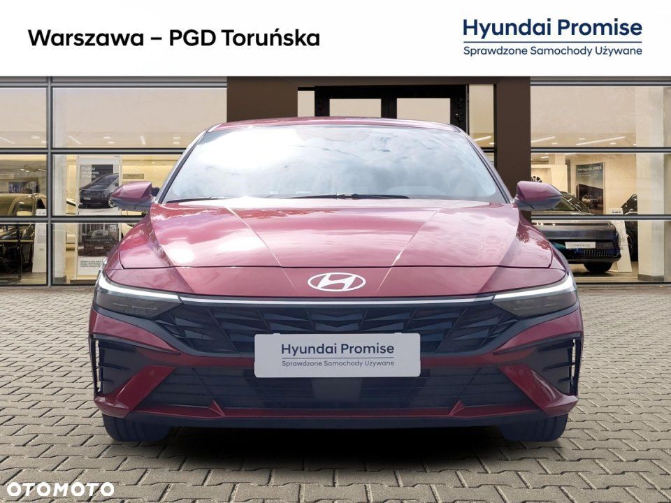 Hyundai Elantra - 8