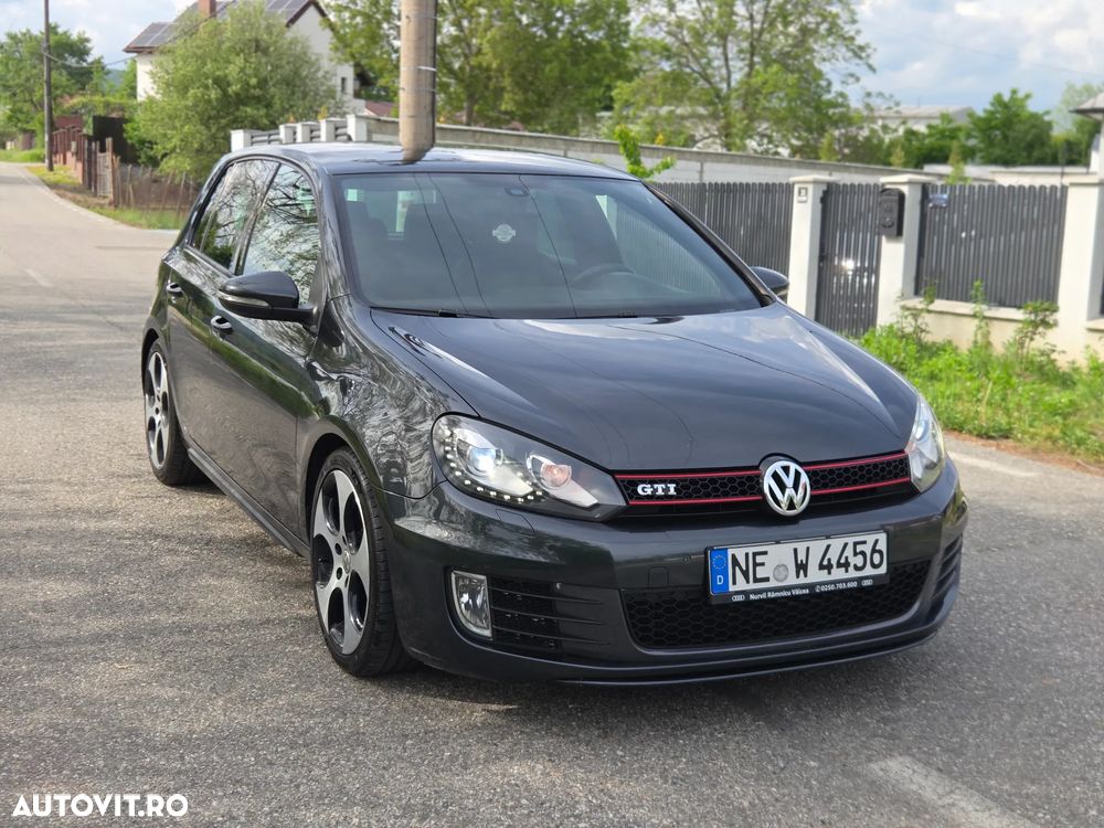 Volkswagen Golf 2.0 GTI - 8