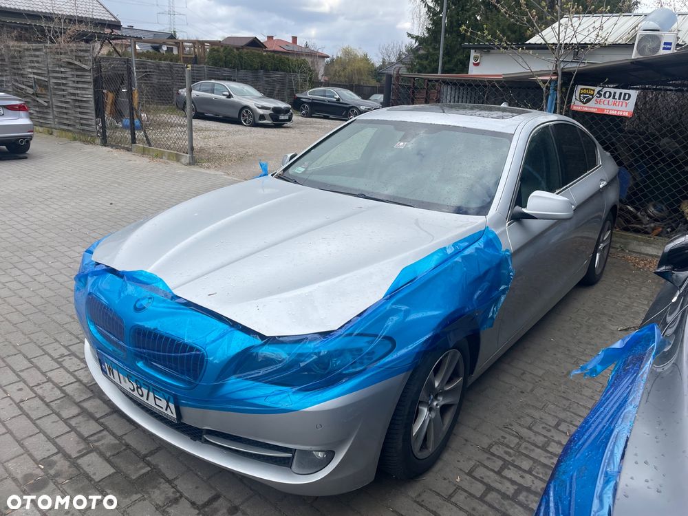 BMW Seria 5 528i - 3