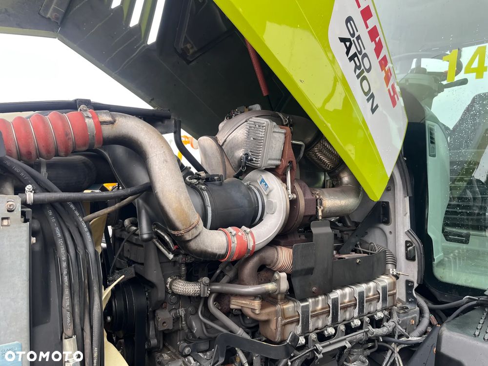 Claas Arion 650 - 12