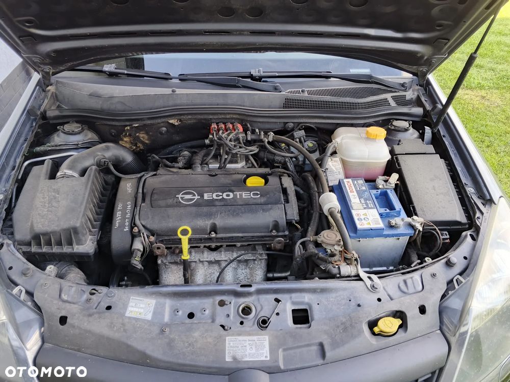 Opel Astra 1.6 Sport - 11