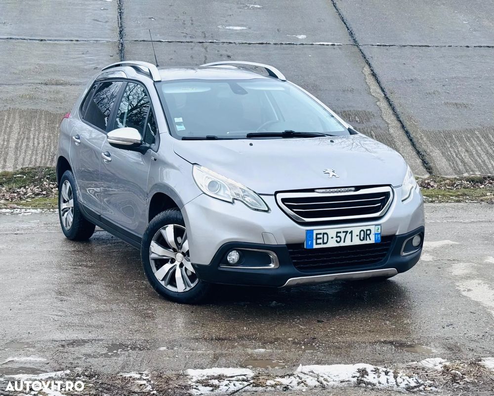 Peugeot 2008 Blue-HDi FAP 100 STOP & START Style - 2