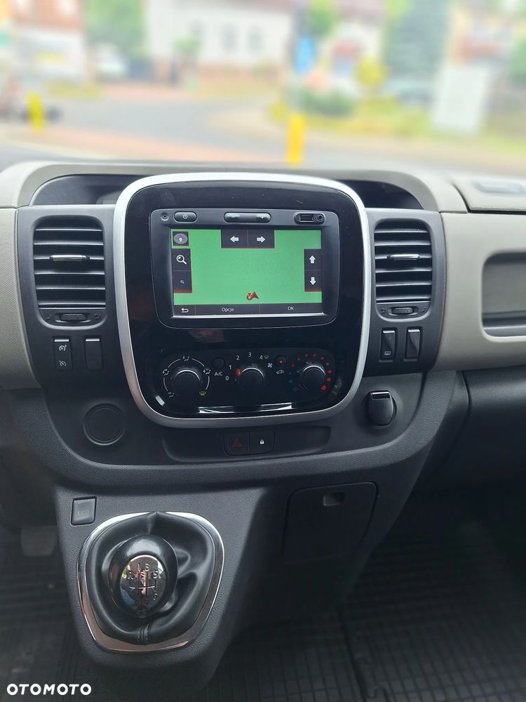 Renault Trafic - 15