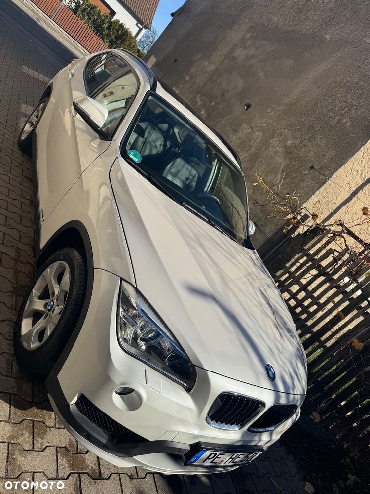 BMW X1 sDrive18i xLine - 2