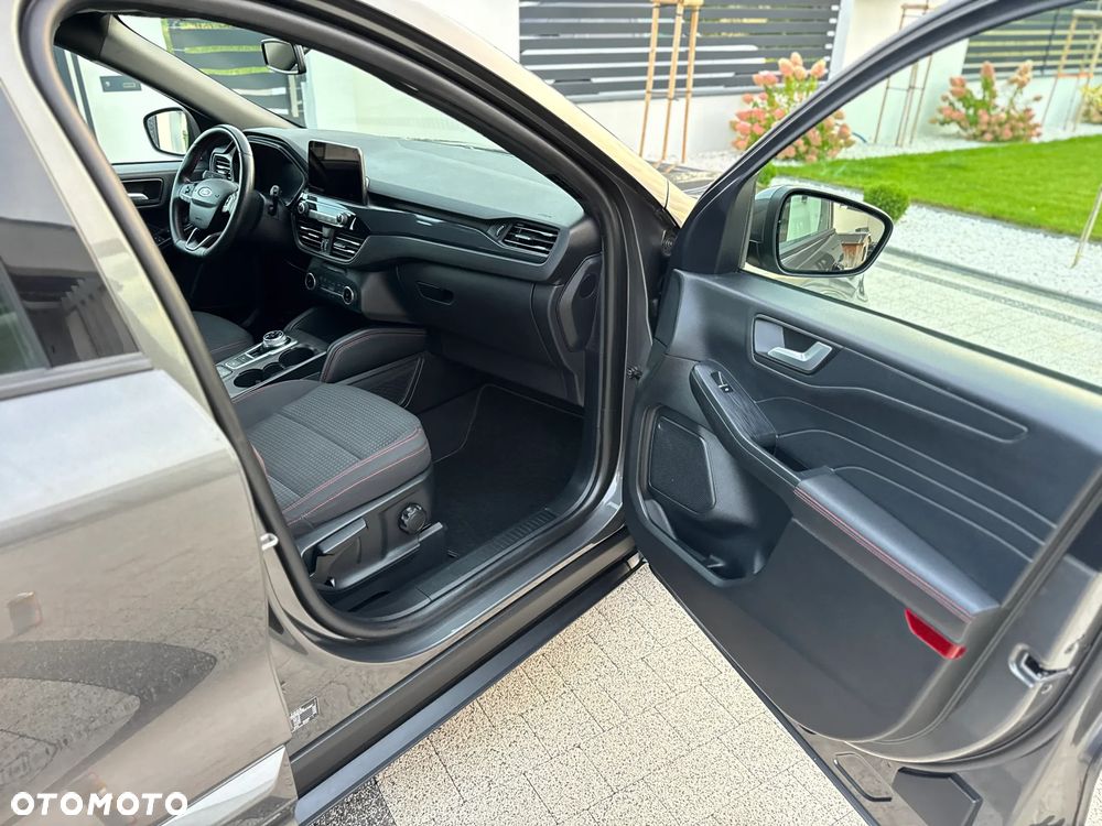 Ford Kuga 2.5 Duratec FHEV ST-LINE - 26