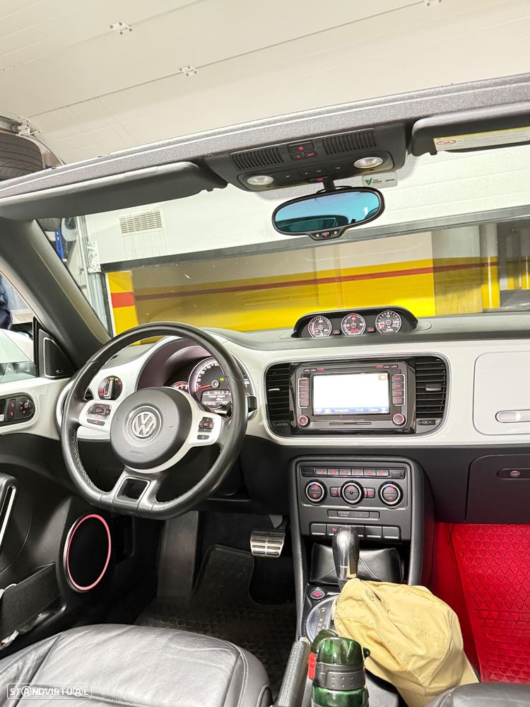 VW New Beetle Cabriolet 2.0 TSI DSG Exclusive Sport - 27