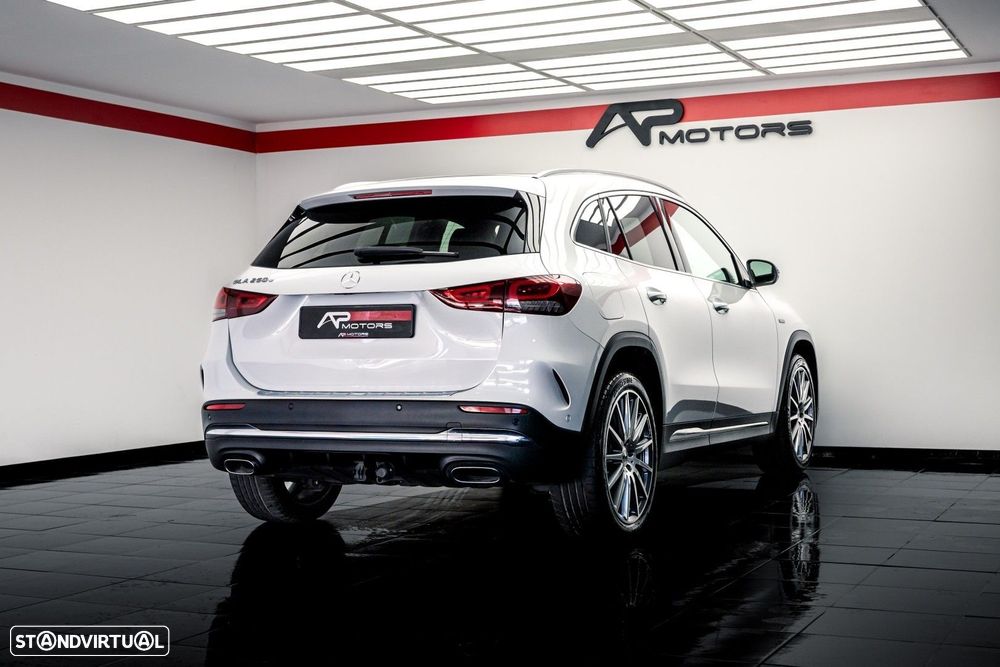 Mercedes-Benz GLA 250 e 8G-DCT AMG Line - 9