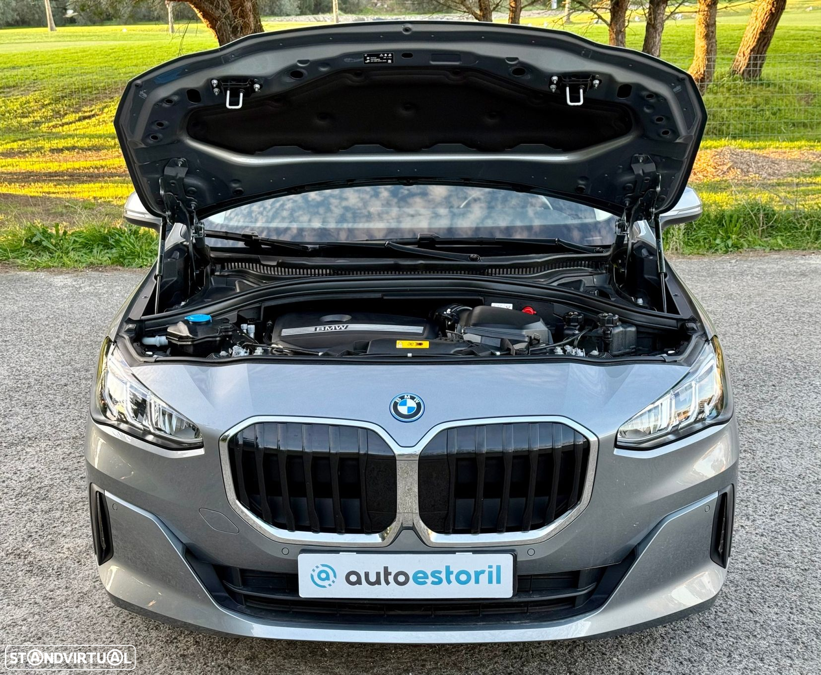 BMW 225xe Active Tourer - 12