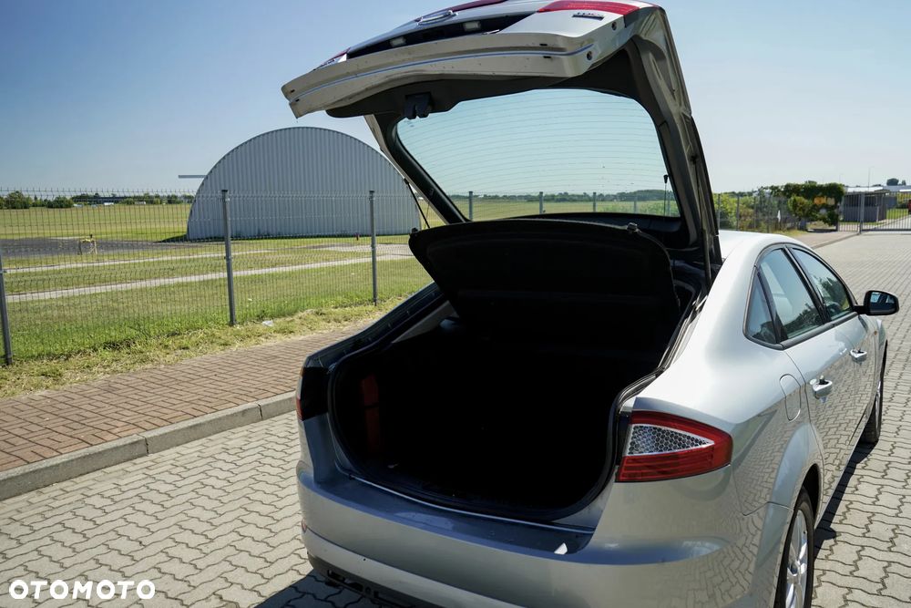 Ford Mondeo 2.0 TDCi Trend - 14