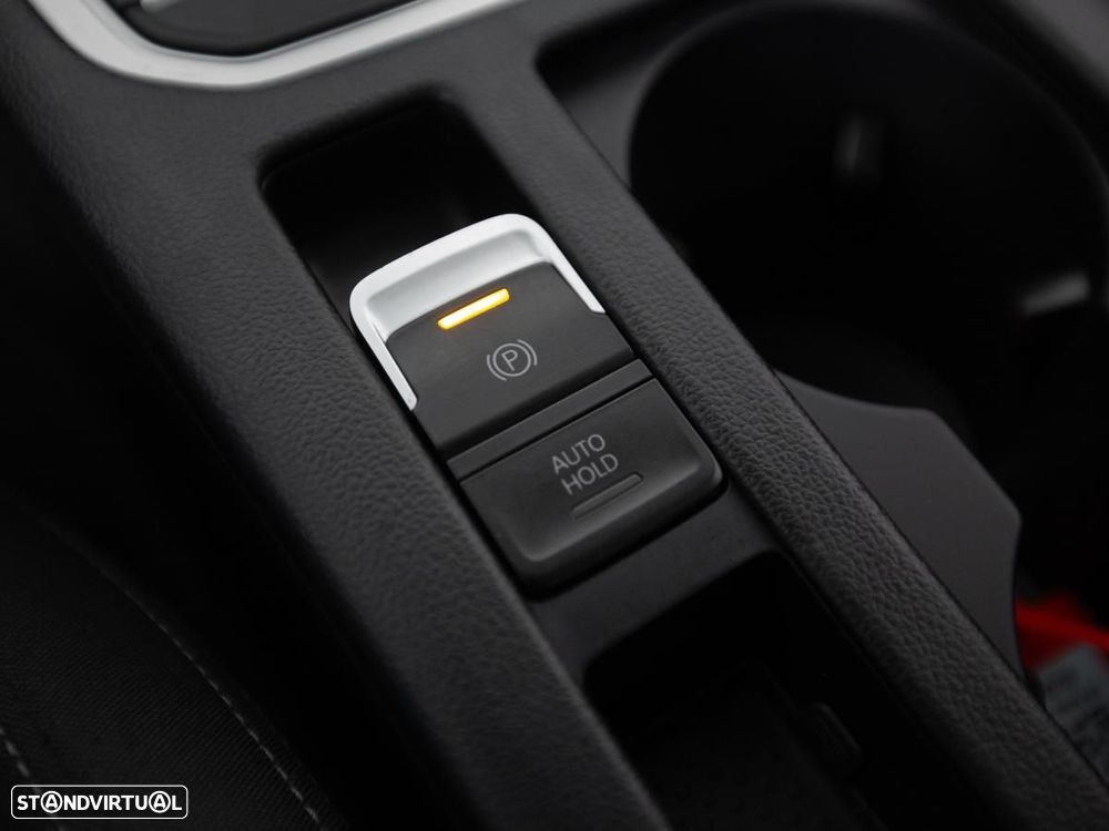 VW Passat Variant 1.6 TDI Confortline - 20