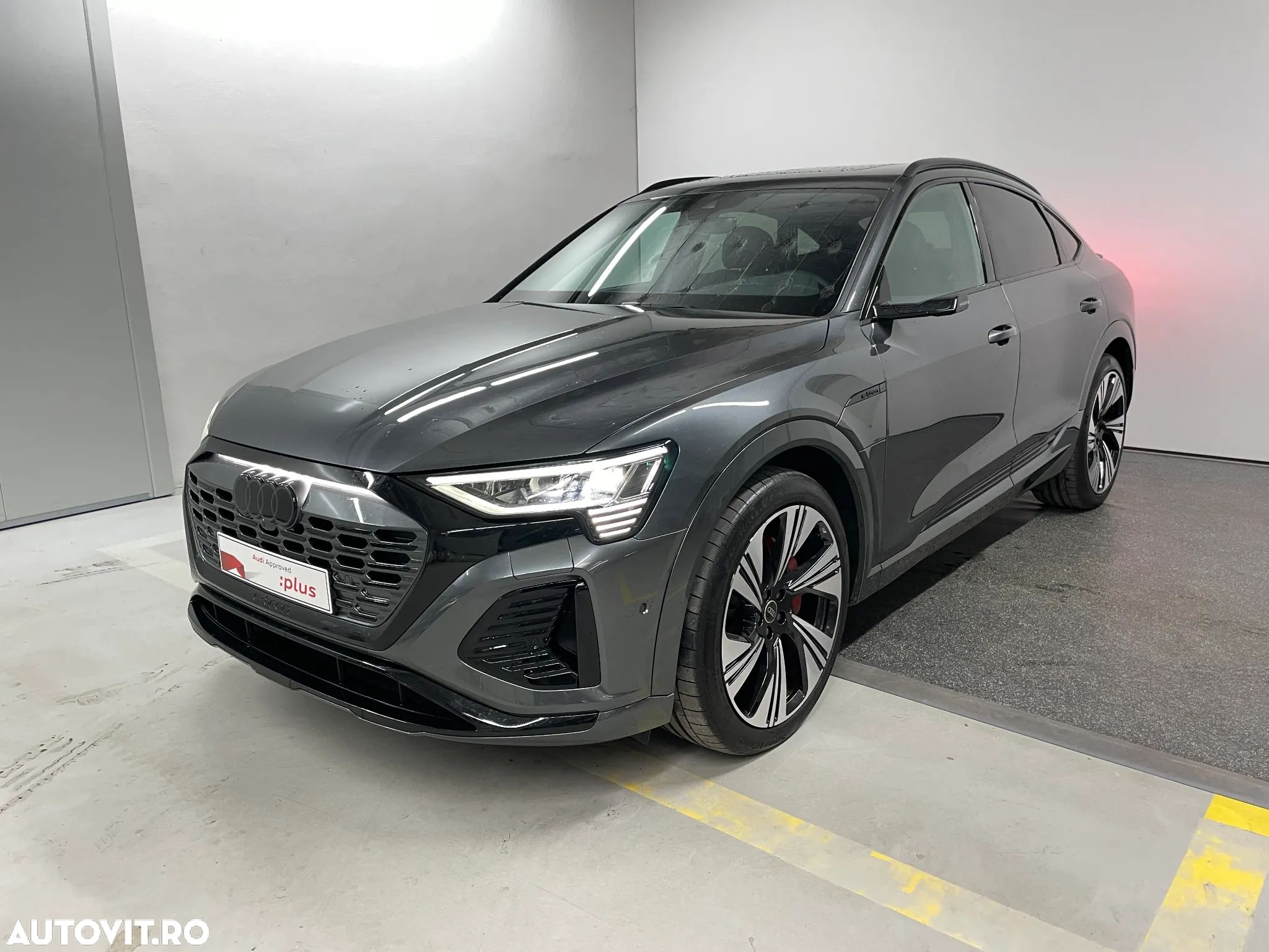 Audi Q8 - 1