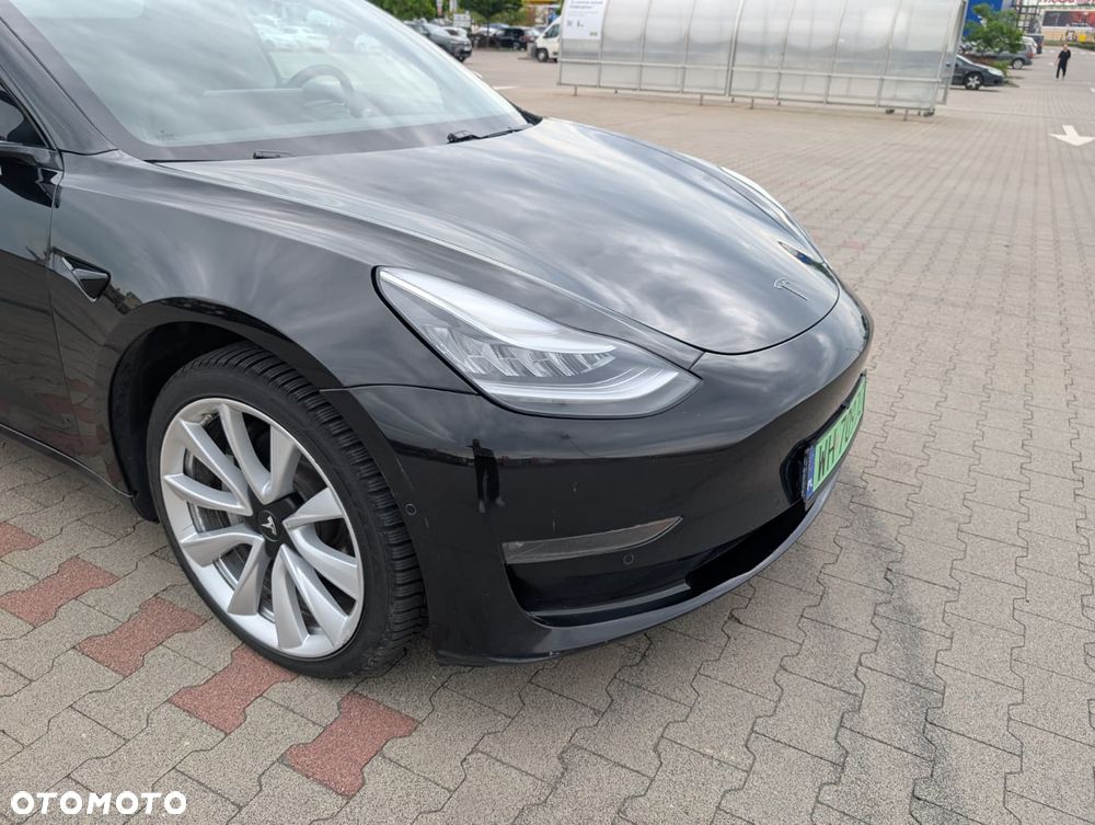 Tesla Model 3 - 22
