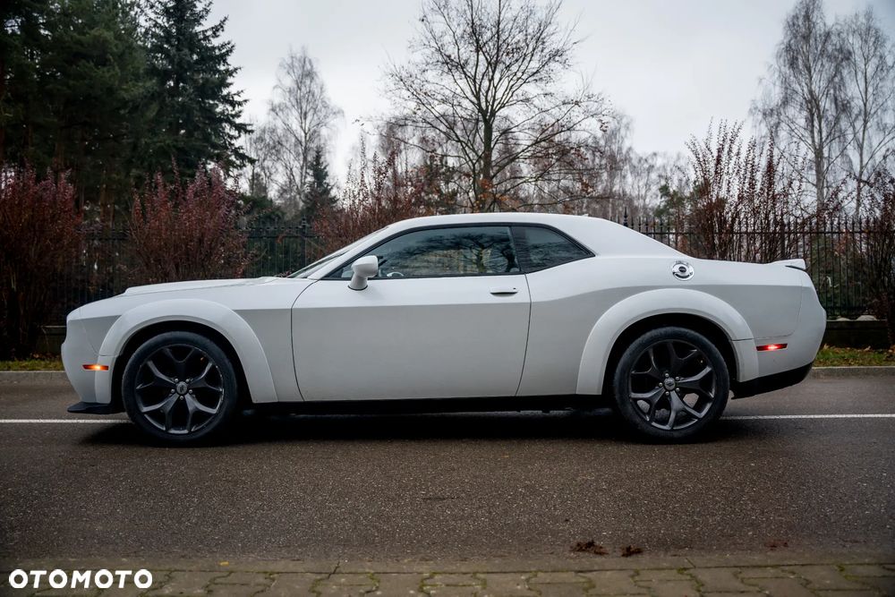 Dodge Challenger 3.6 SXT Plus - 4