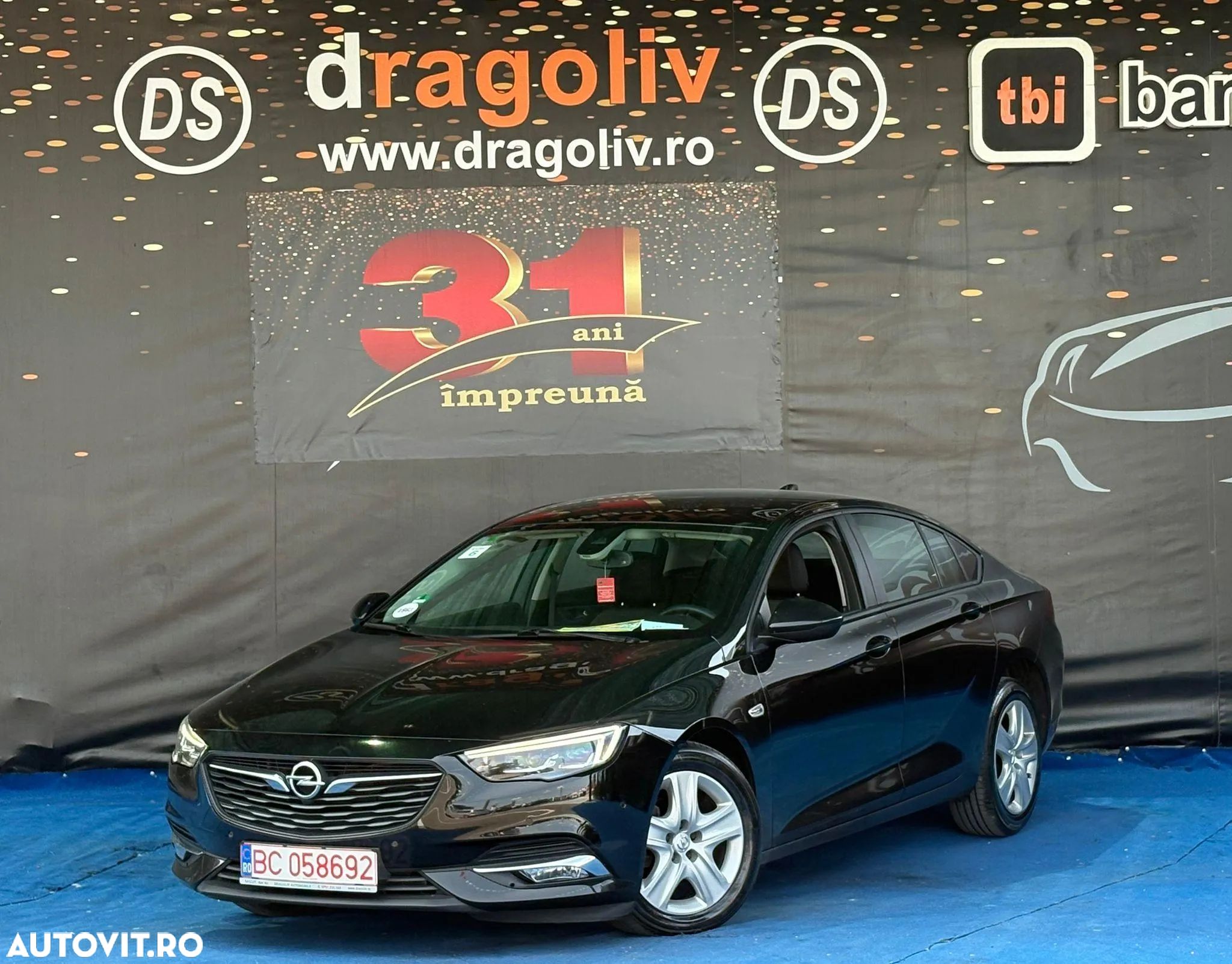 Opel Insignia - 1