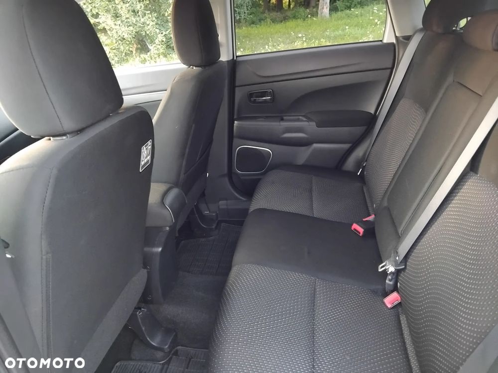 Mitsubishi ASX - 9