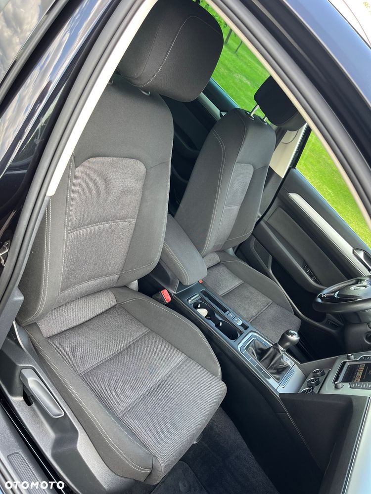 Volkswagen Passat Variant 2.0 TDI SCR - 21