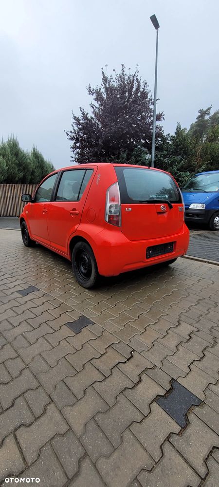 Daihatsu Sirion 1.3 - 5