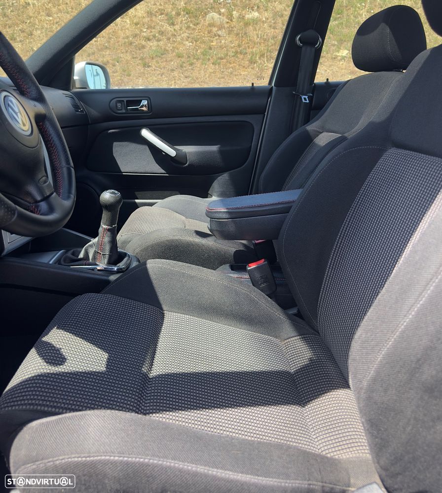 VW Bora 1.9 TDi Highline - 6