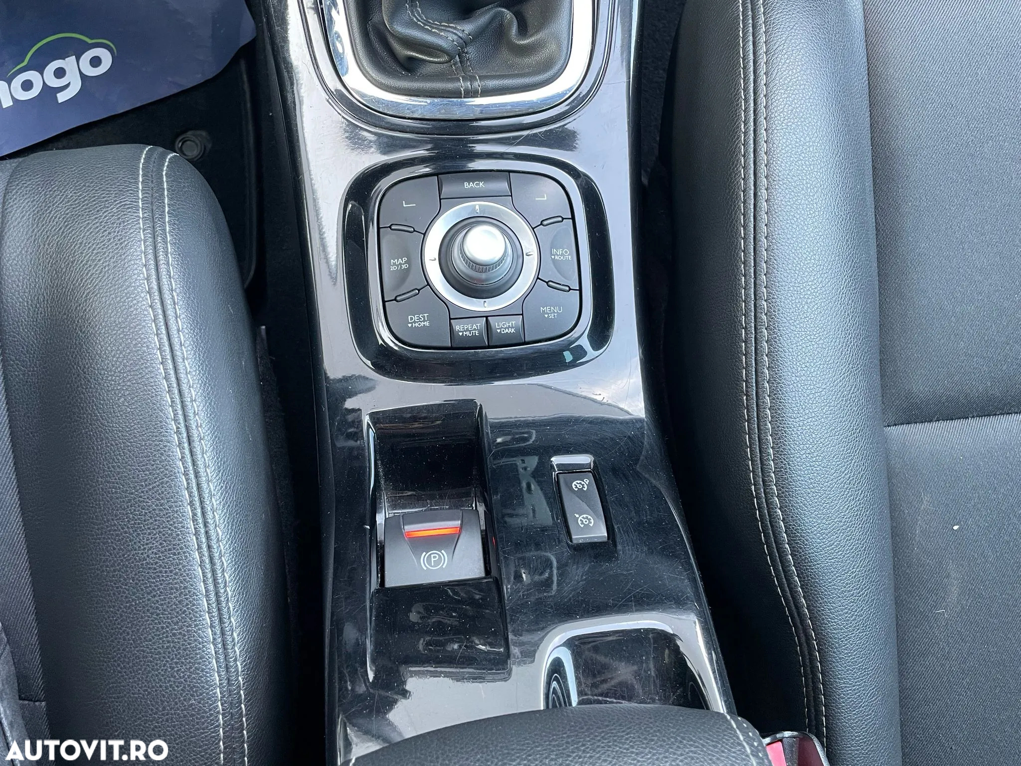 Renault Megane Grandtour ENERGY TCe 115 Start & Stop Bose Edition - 19