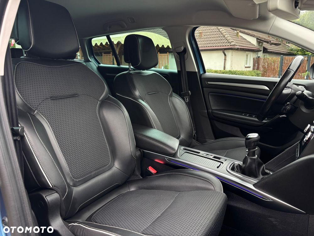 Renault Megane ENERGY dCi 130 BOSE EDITION - 25