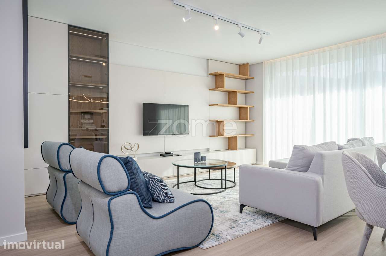 Apartamento T2, "fração M" de luxo para arrendamento no Funchal - Grande imagem: 4/37