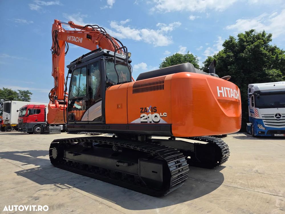 Hitachi ZX210LC-6, 23 tone, cupa NOUA 1,3mc, 2018, 7.784h, CUPLA rapida OIL QUICK, cupa ingusta, inst picon si rotire pe brate, 3 camere, lant 90% ok, consum mediu 9l/h, FULL OPTION, STARE FOARTE BUNA, posibilitate leasing 3 ani-PROMOTIE 83.900 EUR+Tva - 21