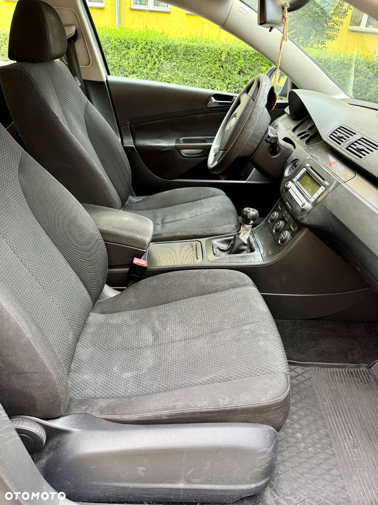 Volkswagen Passat 1.9 TDI Trendline - 12
