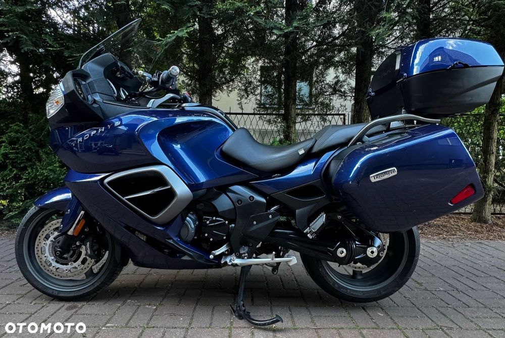 Triumph Trophy - 9