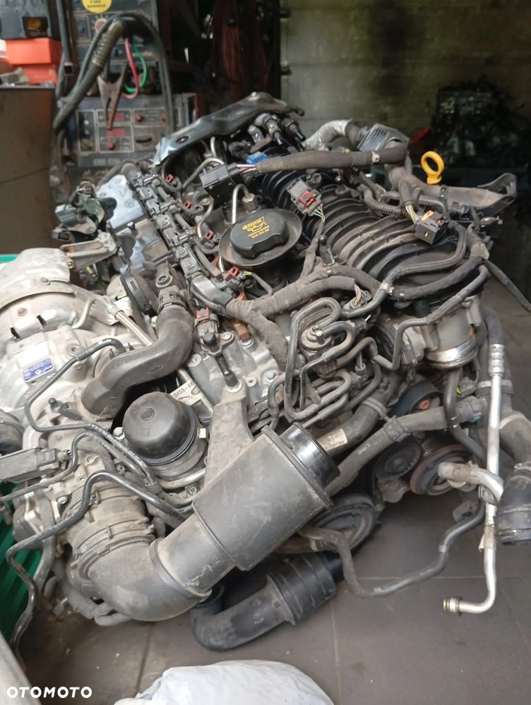 Land Rover Discovery 2.0 SD4 SE - 9